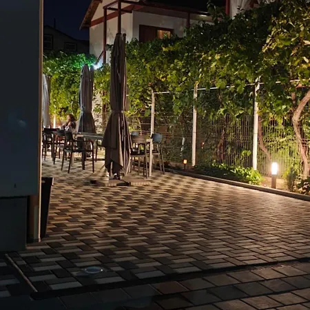 ゲストハウス Thalassa 3*